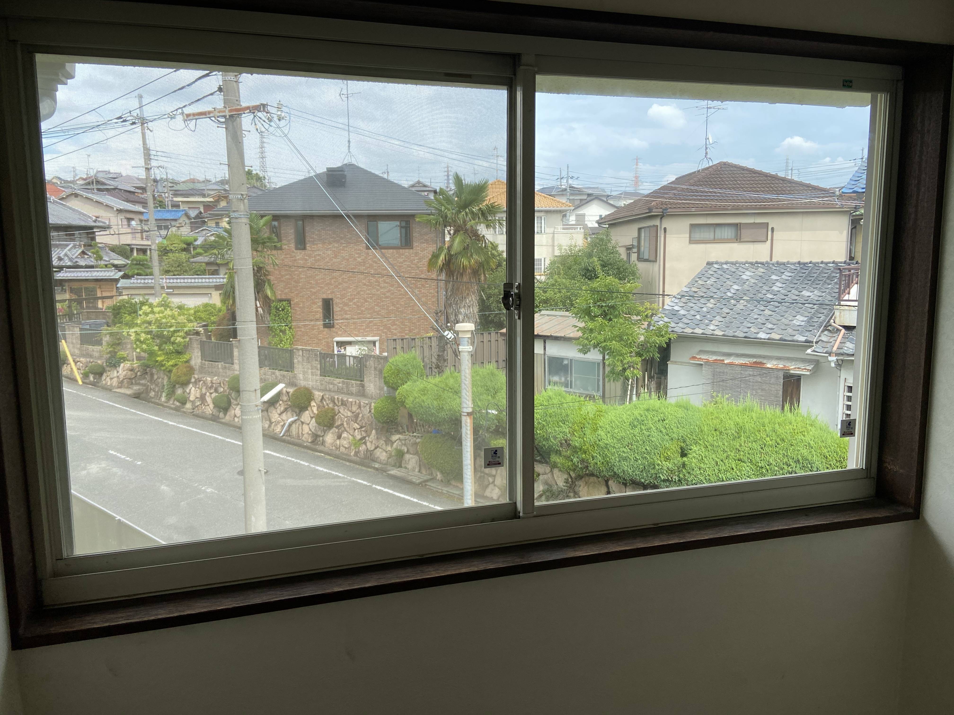 台風等で物が飛んできたときに窓ガラスが今のままでは不安なので交換してほしい。 作州トーヨー住器のブログ 写真2