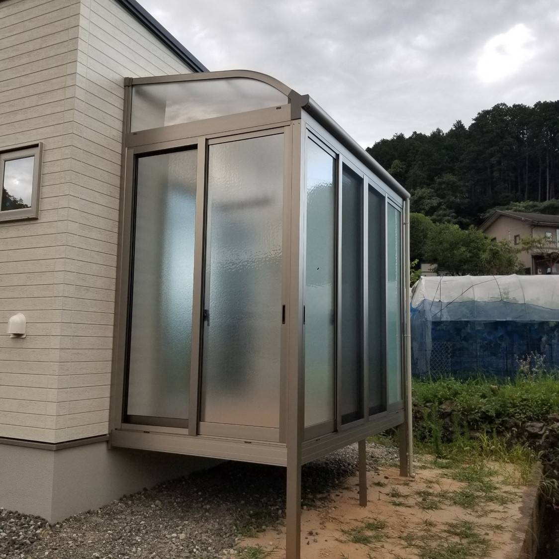 八鹿アルミ 福知山店の雨が降っても大丈夫シリーズその③の施工後の写真1