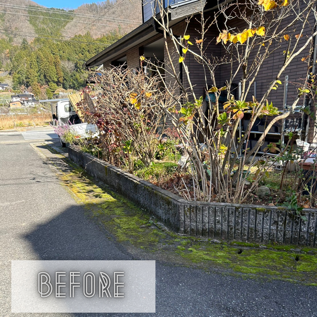 八鹿アルミ 福知山店のおしゃれな木調フェンス🌿【養父市　フェンス施工】の施工前の写真1