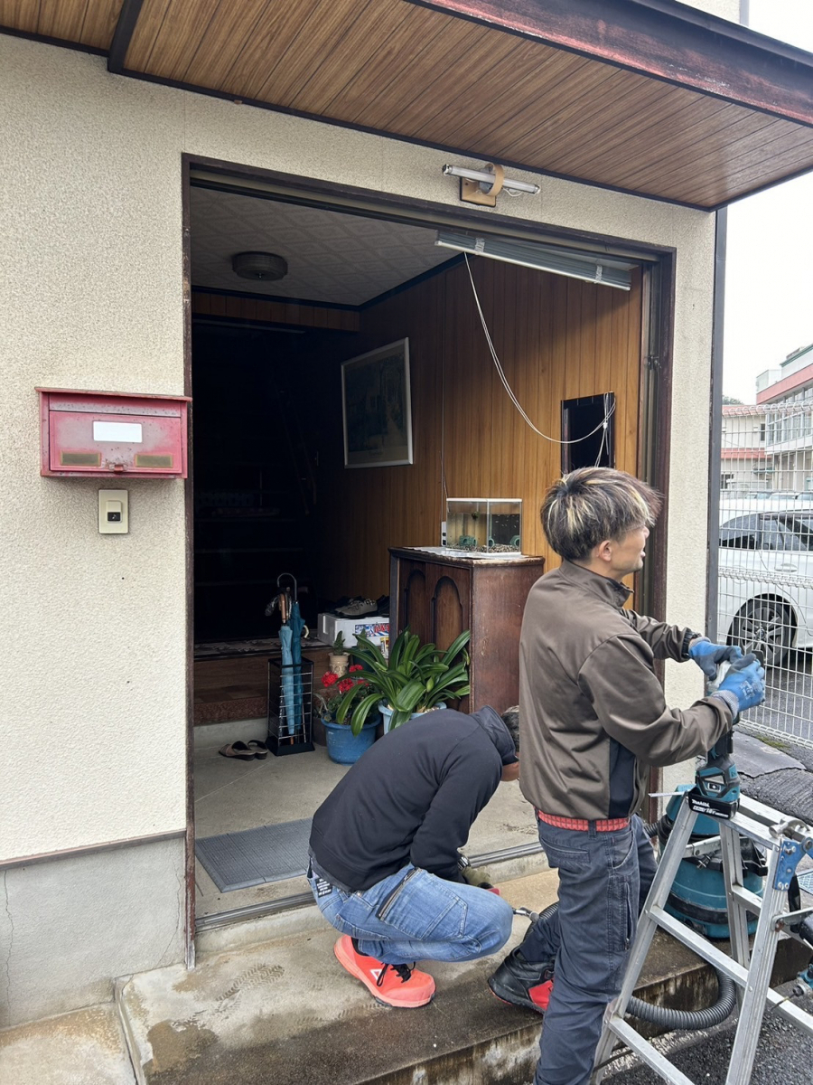 八鹿アルミ 福知山店の✨【兵庫県養父市】玄関引戸交換🚪✨の施工後の写真2