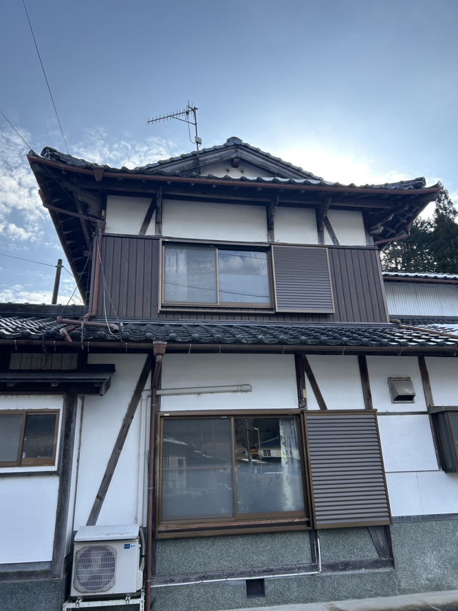 八鹿アルミ 福知山店の後付け出来ます✨【雨戸設置】の施工後の写真1