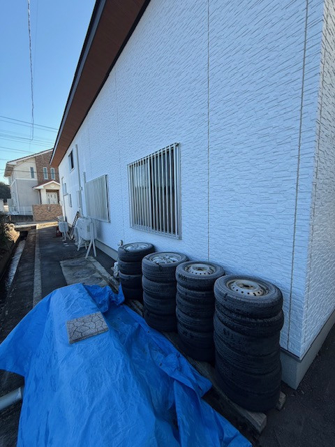 イソベトーヨー住器の山梨県笛吹市石和町　テラス取付の施工例　雨除け、日よけとしておすすめですの施工前の写真2