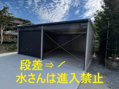 柳川サッシ販売の雨が降り　風が吹き　泣きたい車体　風強い雨の日は躰も濡れる　屋根かけて　壁建てて　愛車には　がれ～じのお客さまの声の写真1