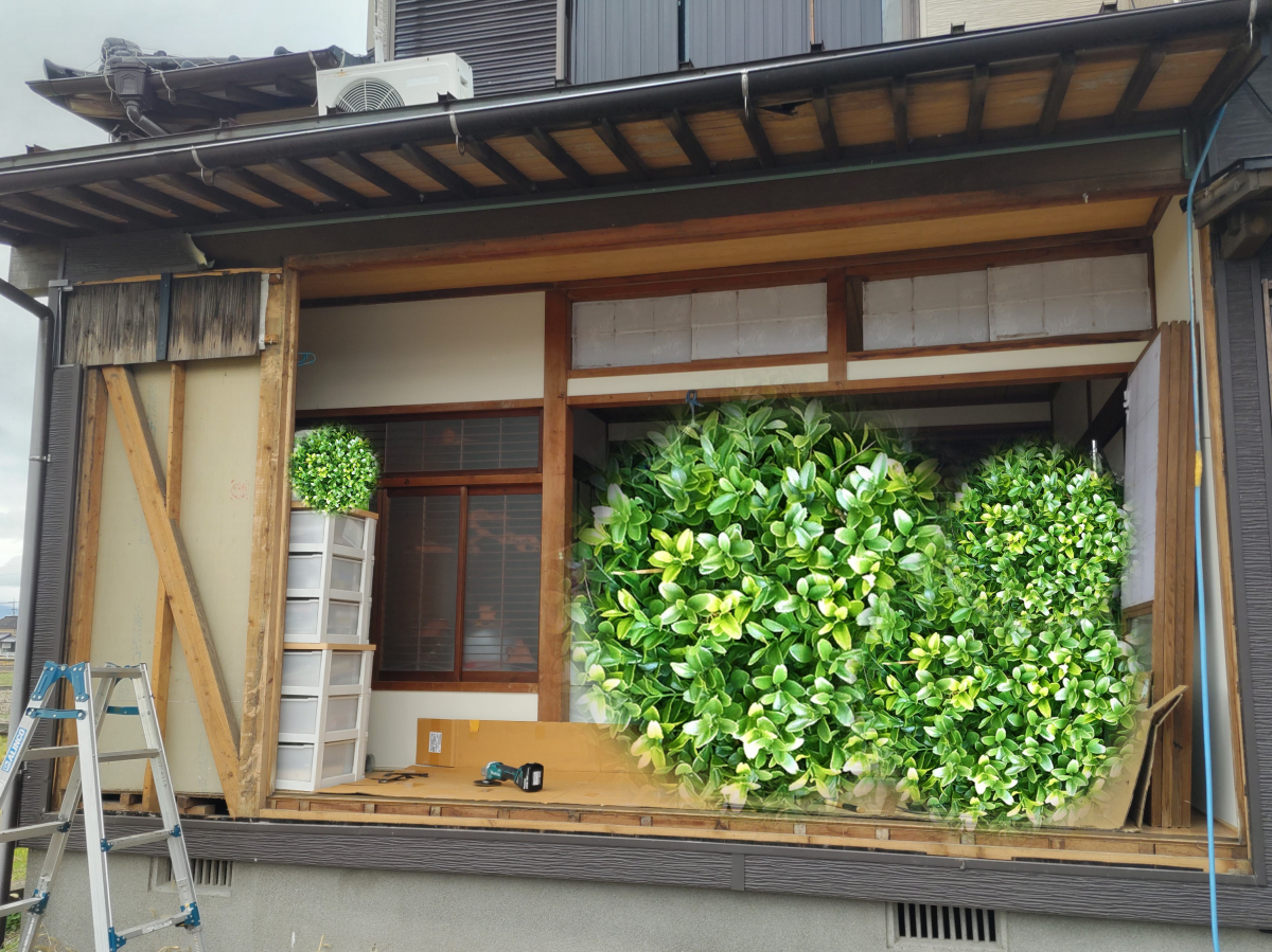 柳川サッシ販売の空き巣・台風門前払い　備えあれば患いなし　雨戸付サッシ取替の施工前の写真2