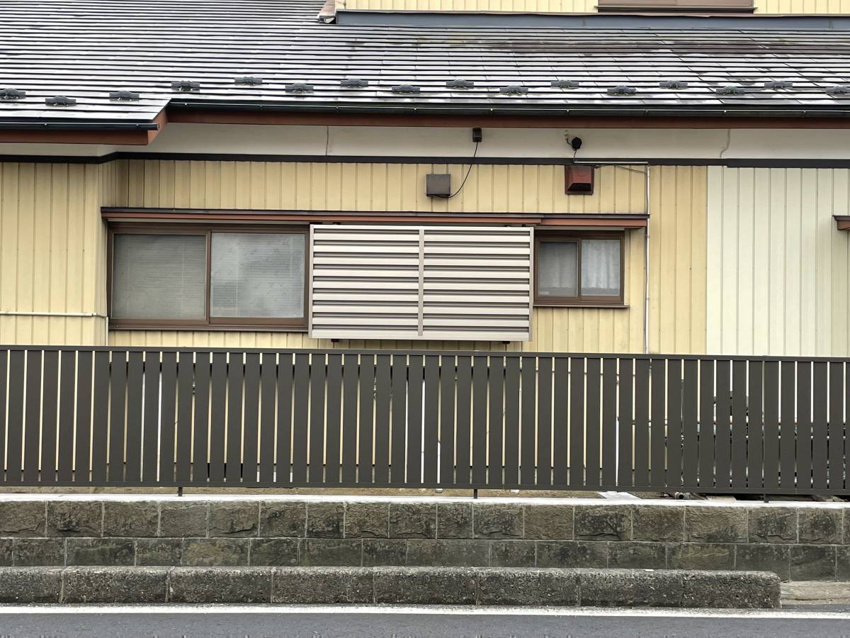 千葉トーヨー住器の浴室窓目隠し設置の施工後の写真2