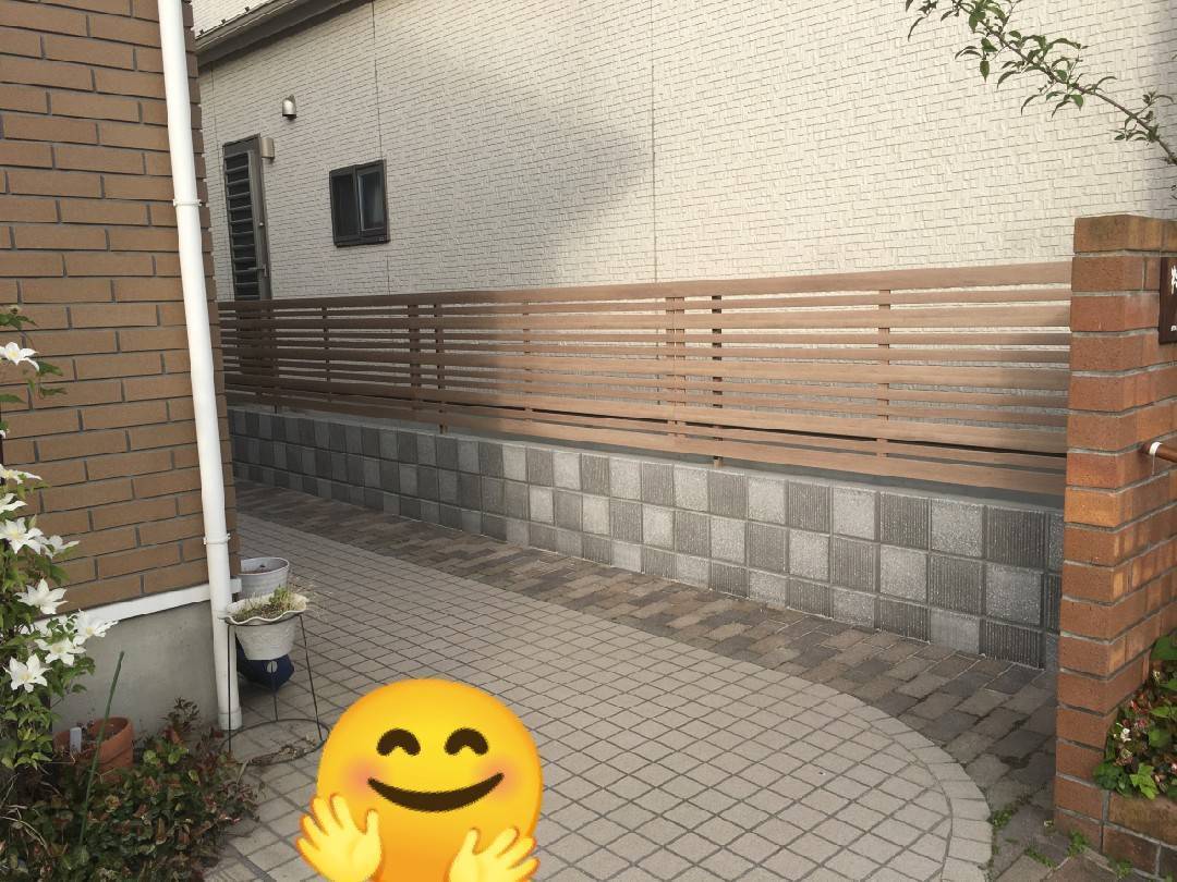 千葉トーヨー住器の既設のボードフェンスからブロック積みフェンスへの施工後の写真2