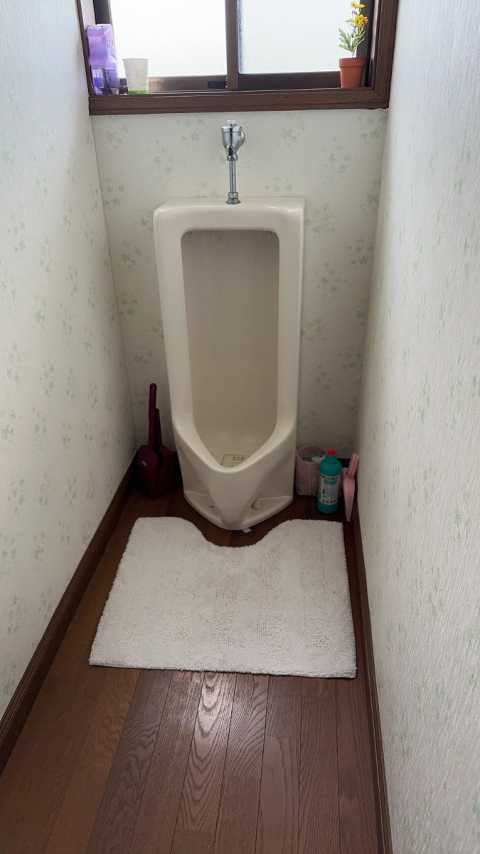 マルウチのトイレを交換しましたの施工前の写真1