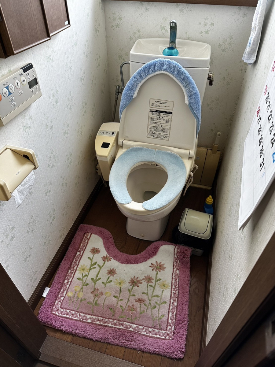 マルウチのトイレを交換しましたの施工前の写真2