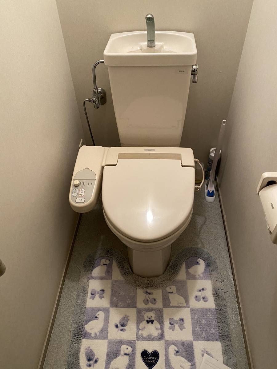 作州トーヨー住器のトイレ取替工事の施工前の写真1