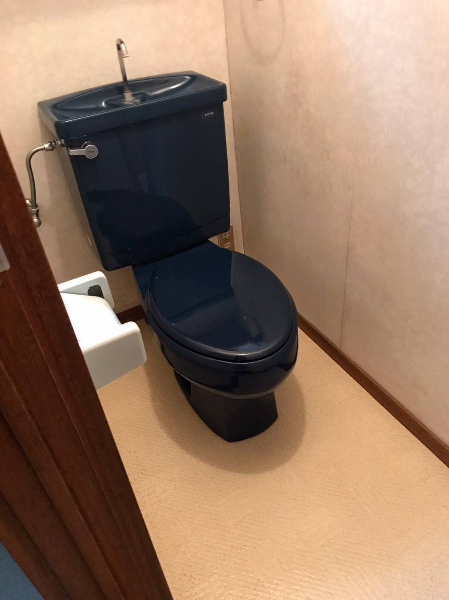 海老名トーヨー住器の海老名市　トイレリフォームの施工前の写真1