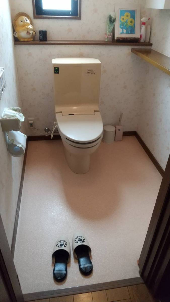 押田屋のトイレ入れ替えの施工前の写真1