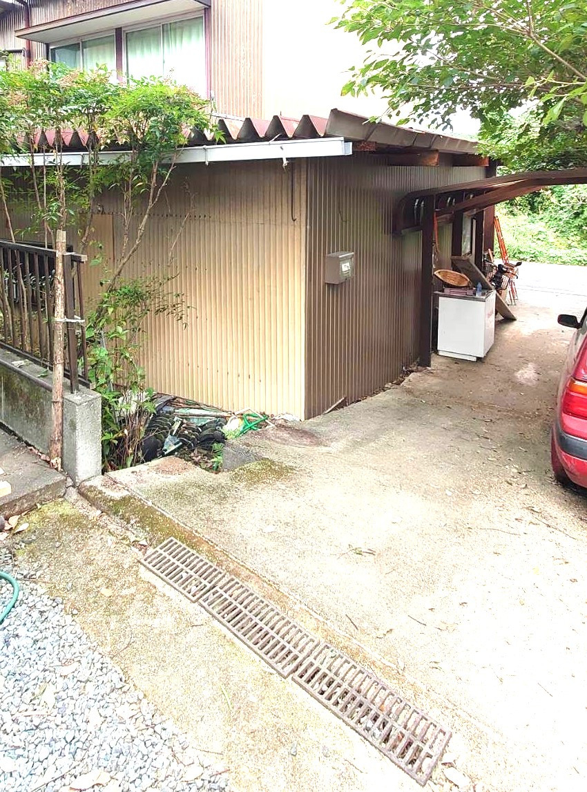 杉山トーヨー住器の歩行補助手すりの施工前の写真1