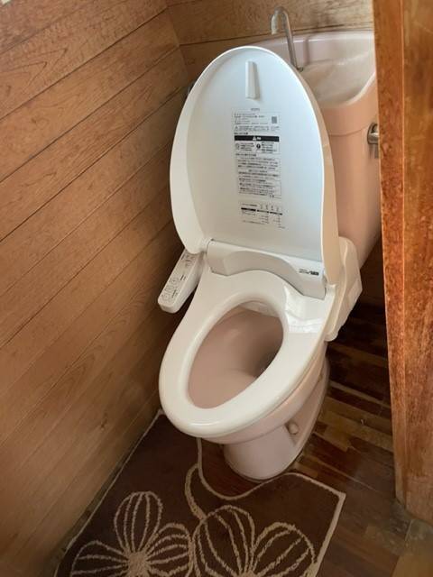 十倉トーヨー住器のトイレを交換！（サティスS・アメージュ便器）U様邸その４の施工前の写真2