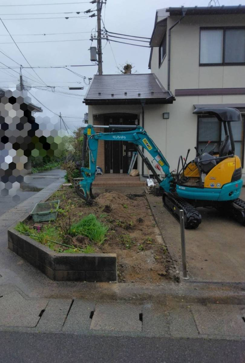 弓浜建材の～サイクルポート施工事例～自転車の雨風対策にの施工前の写真2