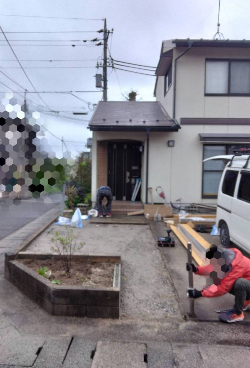 弓浜建材の～サイクルポート施工事例～自転車の雨風対策にの施工前の写真3