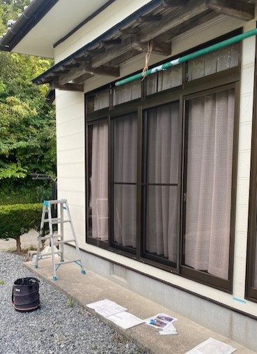 永光トーヨー住器の南三陸町　テラス囲い設置工事の施工前の写真1