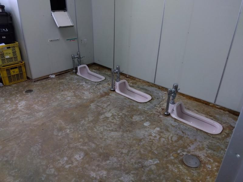 ミネトーヨー住器の【八王子市】私立高等学校　トイレ改修工事の施工後の写真1