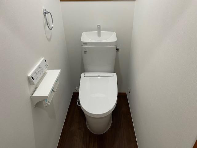 ミネトーヨー住器の【動画有】八王子市　アメージュリトイレシャワートイレ交換工事の施工後の写真1