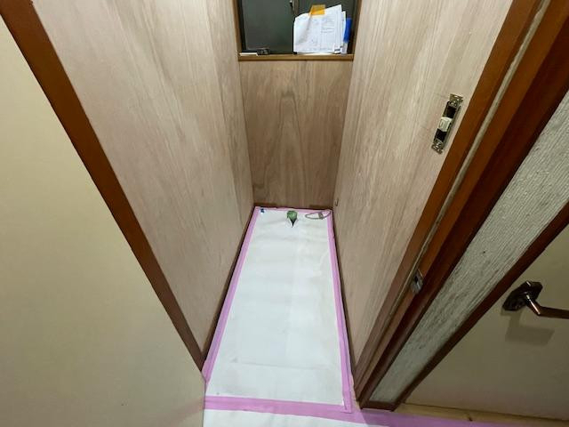 ミネトーヨー住器の【動画有】八王子市　アメージュリトイレシャワートイレ交換工事の施工前の写真1