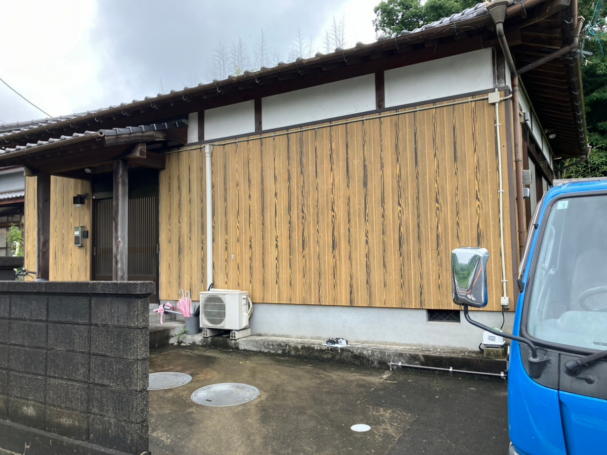 大和アルミトーヨー住器のテラス設置工事の施工前の写真1