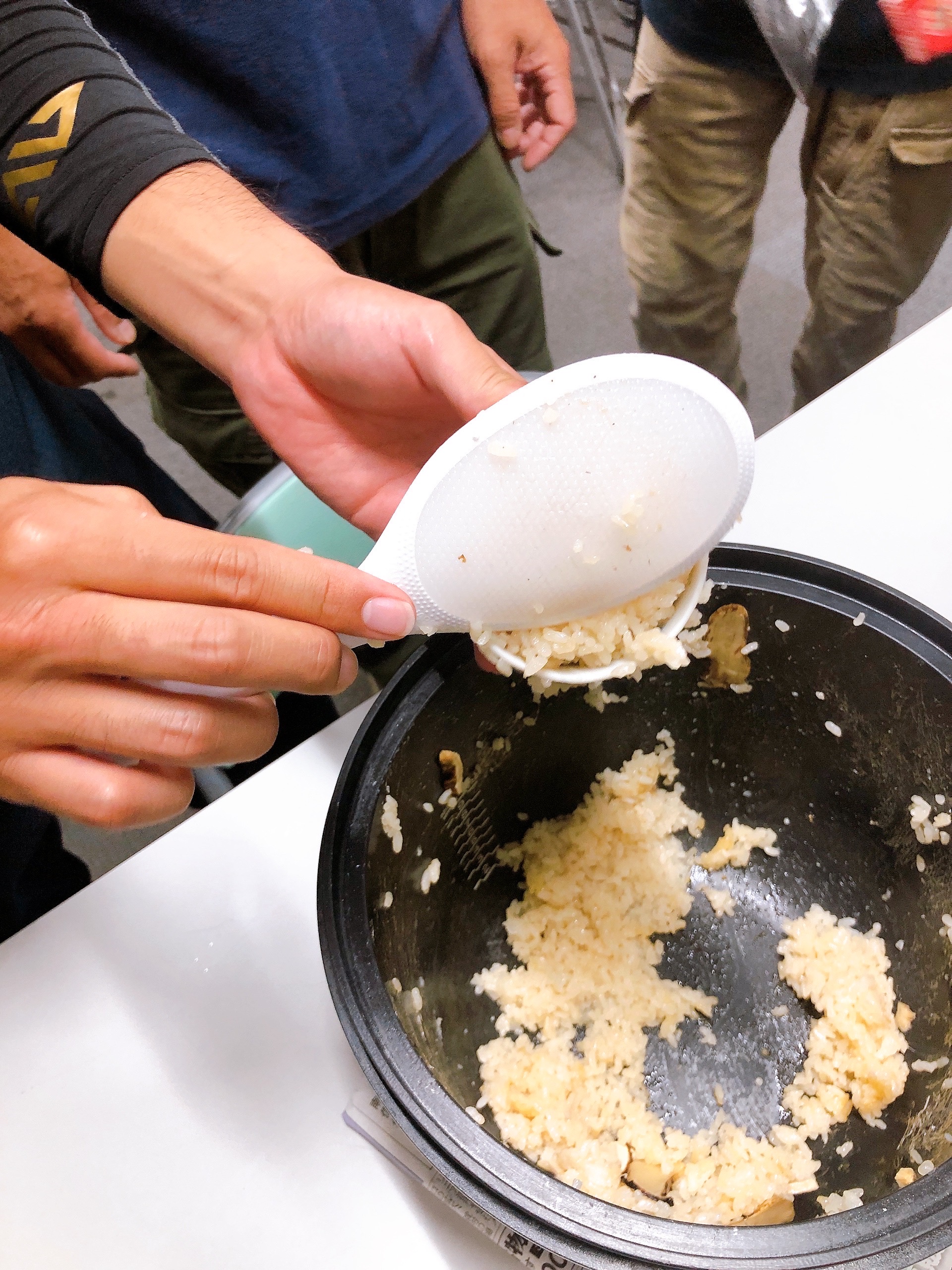 松茸ご飯 飯田トーヨー住器のブログ 写真5