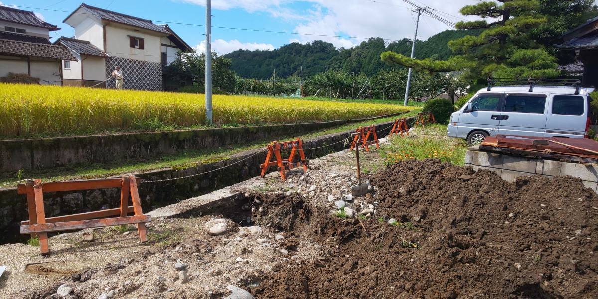 飯田トーヨー住器のフェンスの施工前の写真1