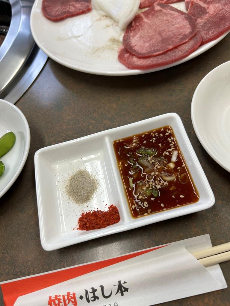 お友達に是非紹介したかったので地元の焼き肉屋「はし本」サン行く ミヤザキトーヨー住器のブログ 写真3