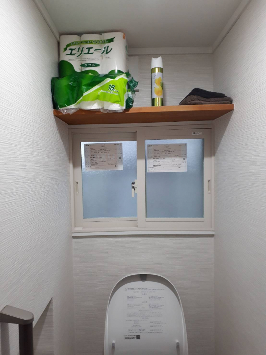 西幸のトイレの窓も快適にの施工後の写真1