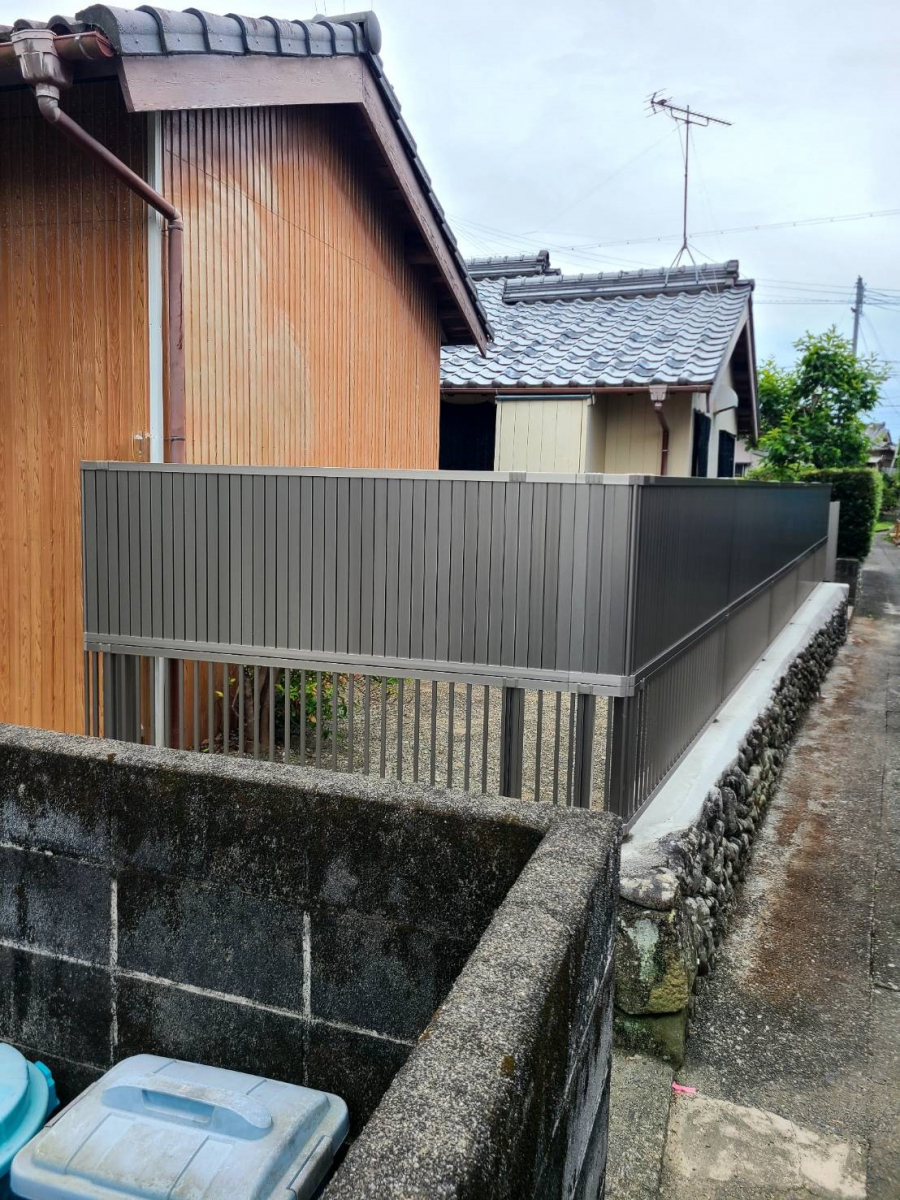 有田トーヨー住器のフェンスと門扉をお客様のニーズに答えて取付させていただきました！の施工前の写真1