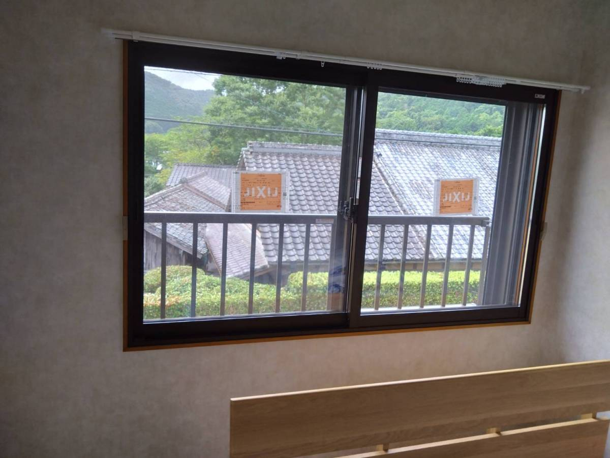 松本トーヨー住器の愛南町　内窓インプラス取付の施工後の写真2