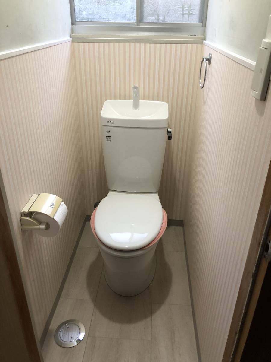 松本トーヨー住器の愛南町　トイレリフォームの施工後の写真1