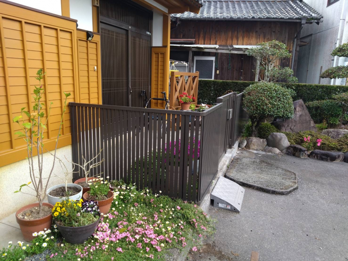 松本トーヨー住器の愛南町　門扉フェンス工事の施工後の写真2