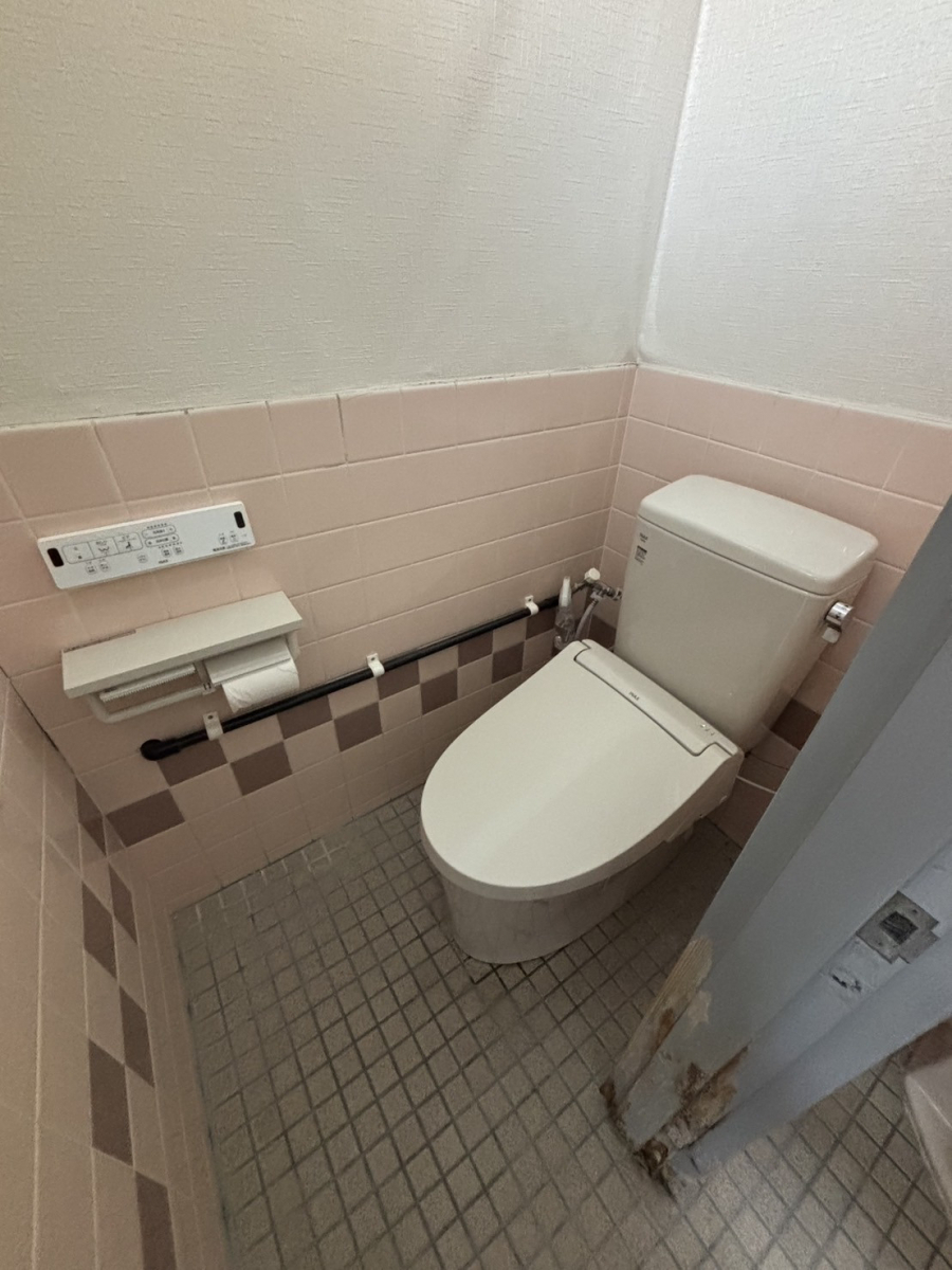 松本トーヨー住器の愛南町　トイレリフォームの施工後の写真2