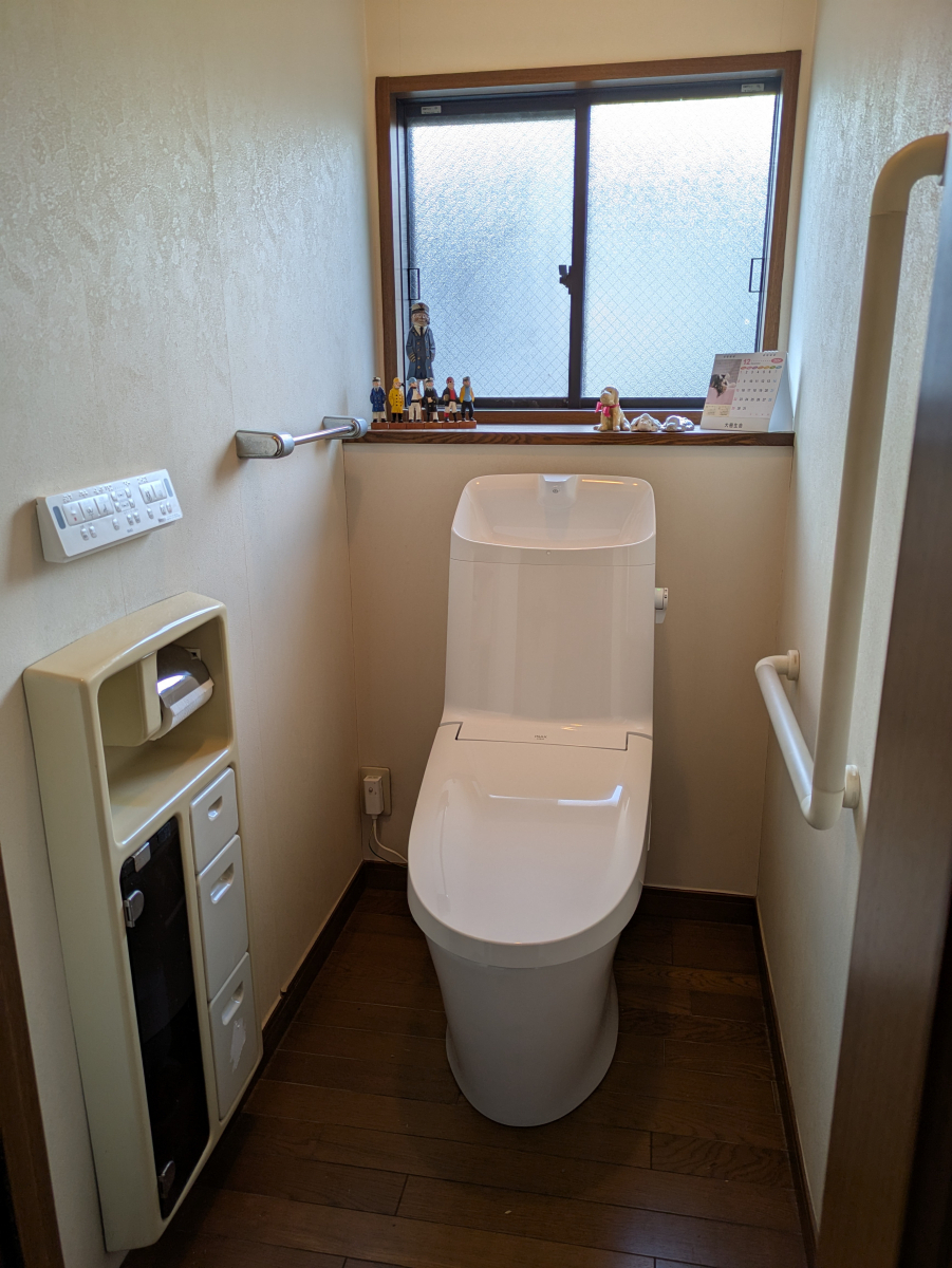 井上住器の平塚市【トイレ便器交換工事】の施工後の写真1