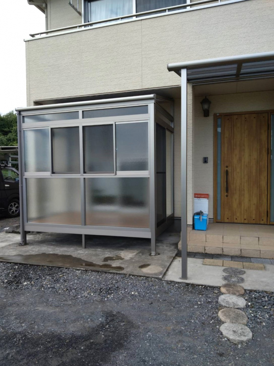 つくば住生活 石岡店の雨の日の強い味方！洗濯物も置き配荷物もテラスが守ります！の施工後の写真3