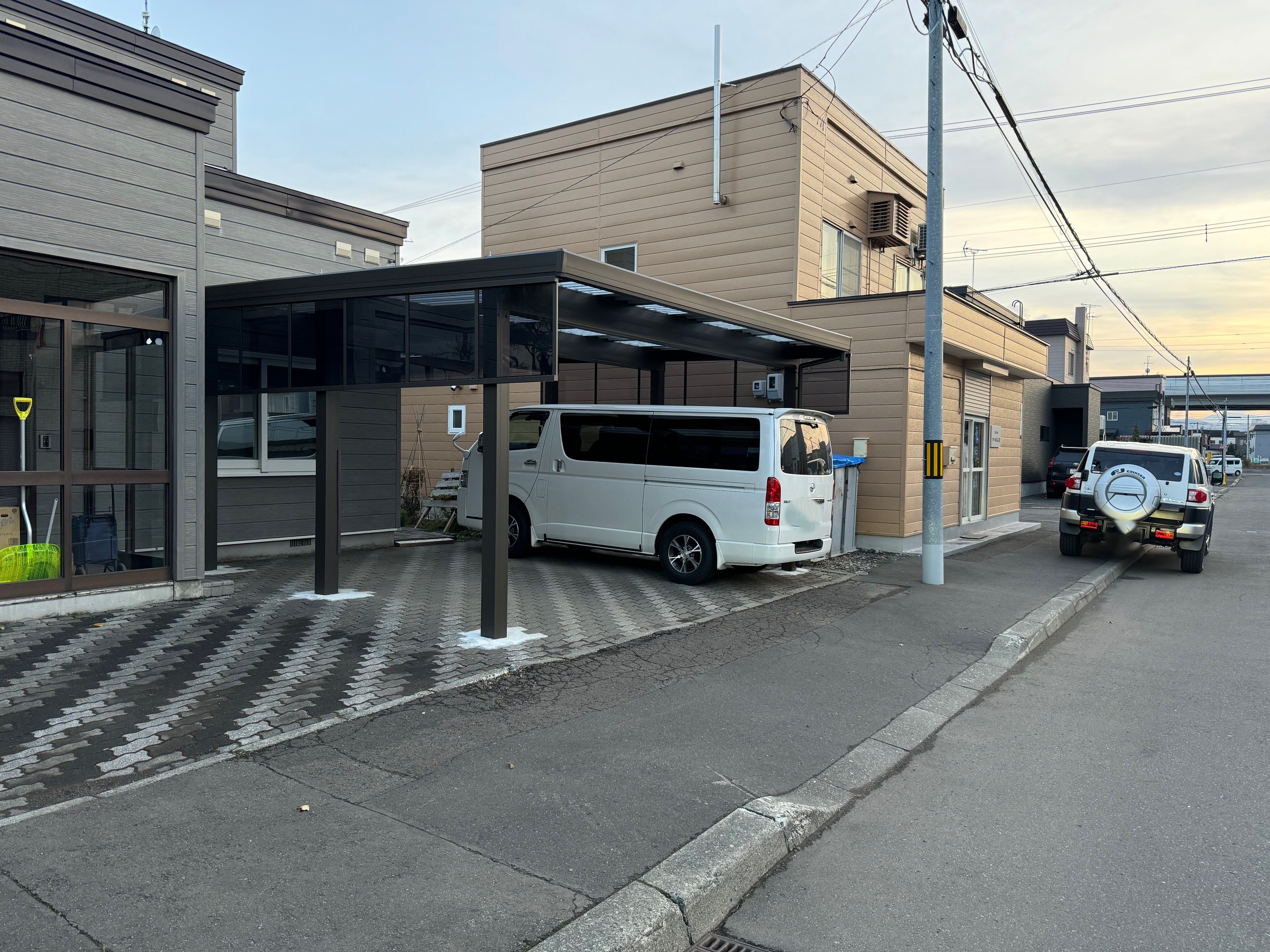 古石商店のカーポート工事も当社にお任せください！　車の雪落としから解放されます！の施工事例詳細写真1