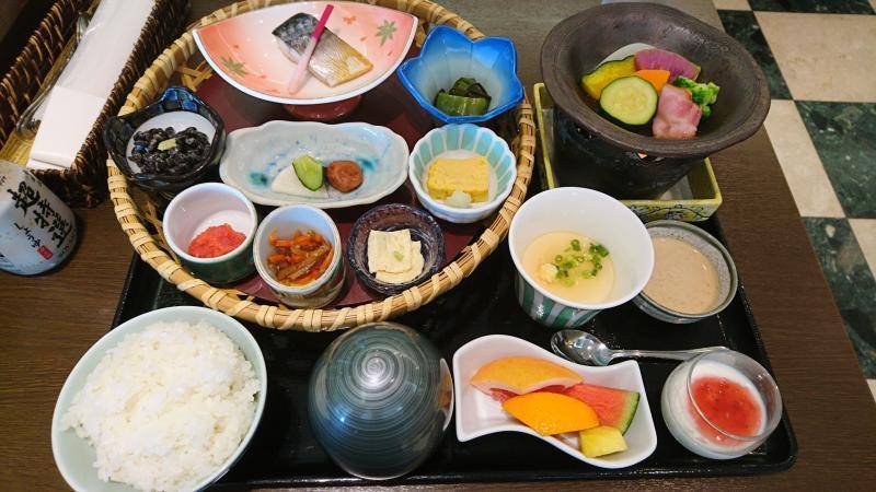 豪華な朝食 カワサキトーヨー住器 那須那珂川のブログ 写真2