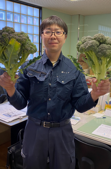 岩田　麻左人の写真