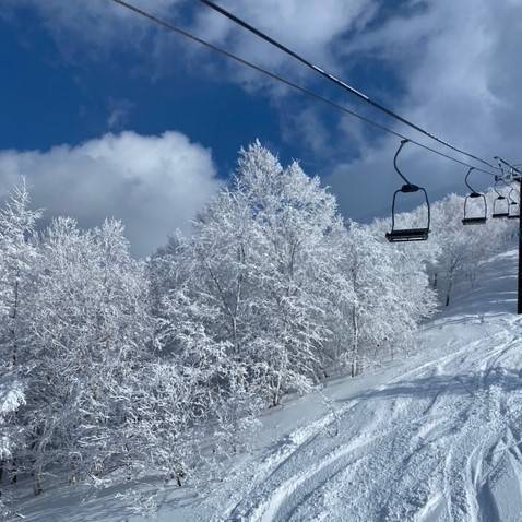 たざわ湖スキー場へ⛷🏂 AKBT 土崎港店のブログ 写真1