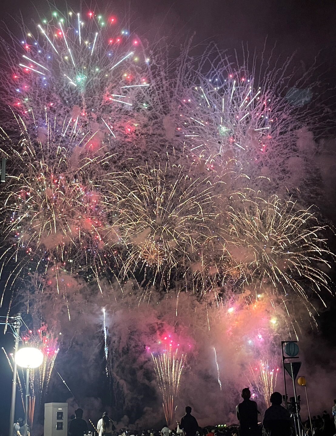 🎆第20回男鹿日本海花火🎇 AKBT 土崎港店のブログ 写真2