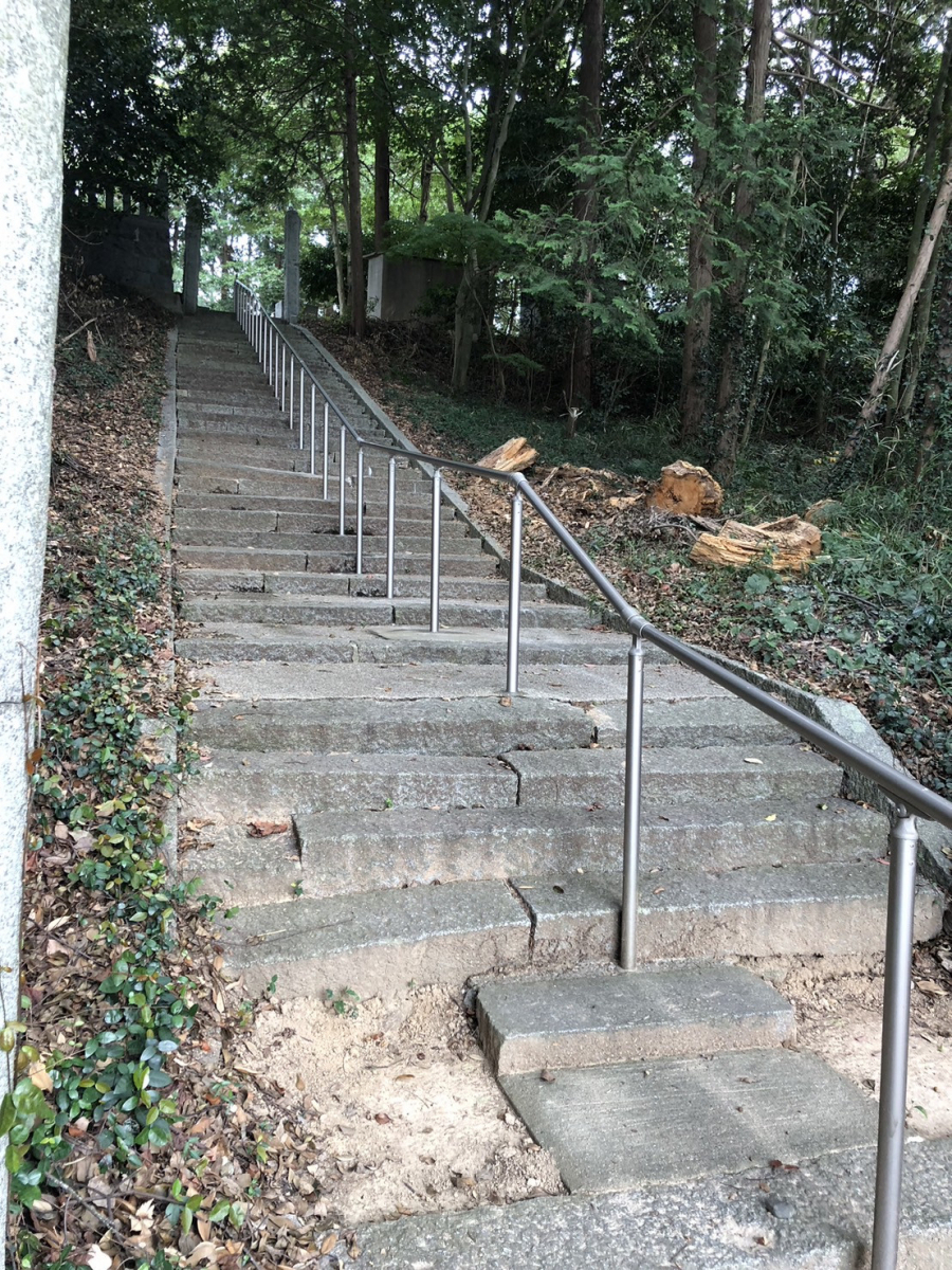 筑豊トーヨーの田川郡福智町の神社で階段手すり補修工事です。（＾－＾）の施工後の写真1