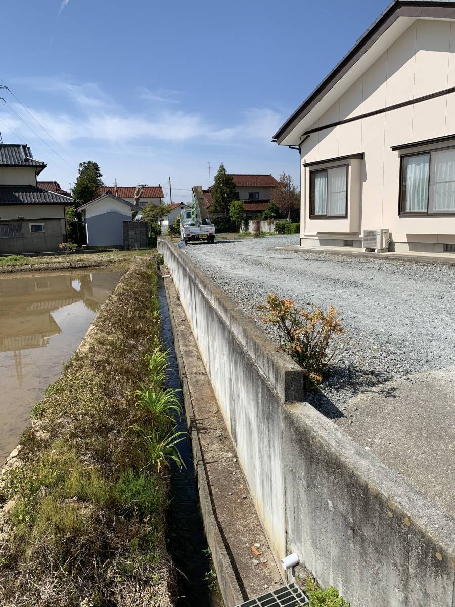 円谷トーヨー住器のフェンス工事の施工後の写真1