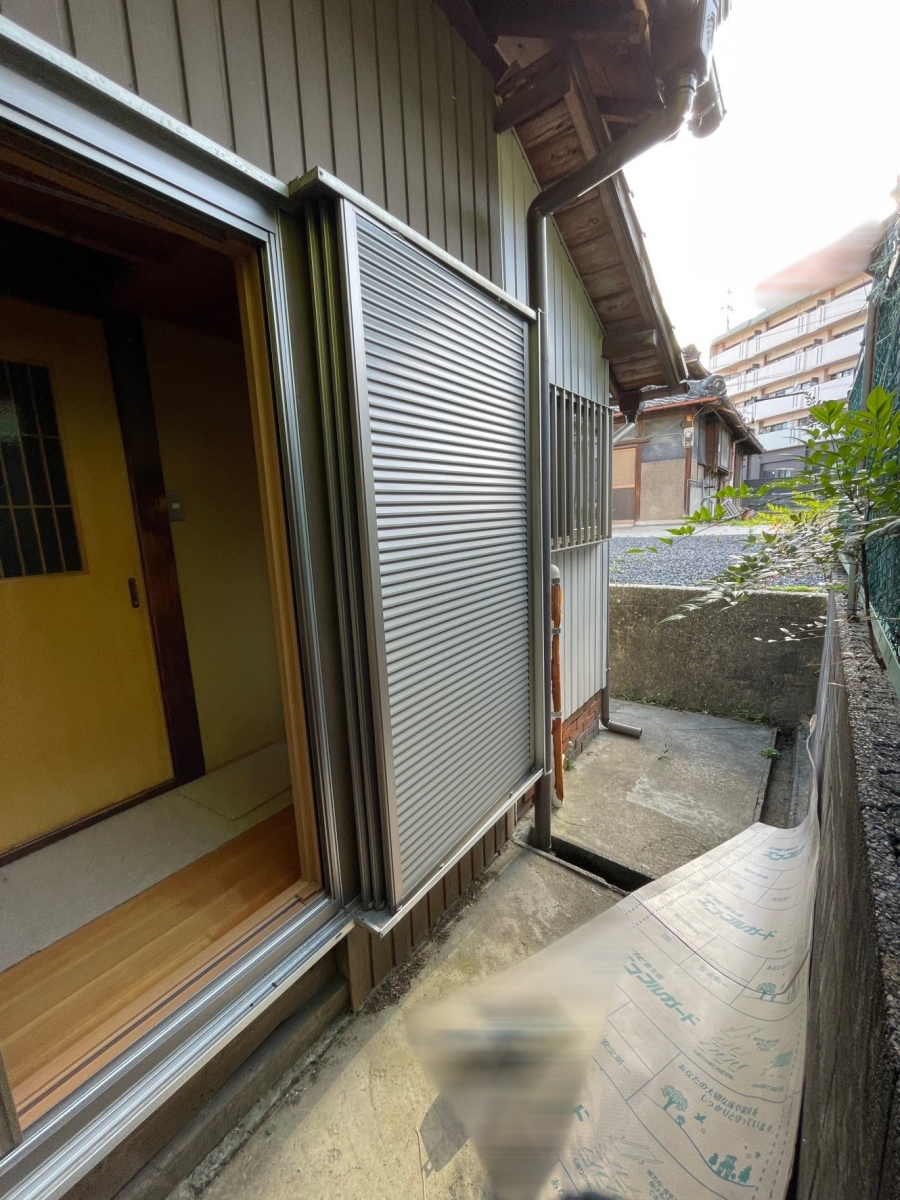 東名住建 守山の【瀬戸市】サッシと一緒に雨戸も交換したいの施工後の写真2