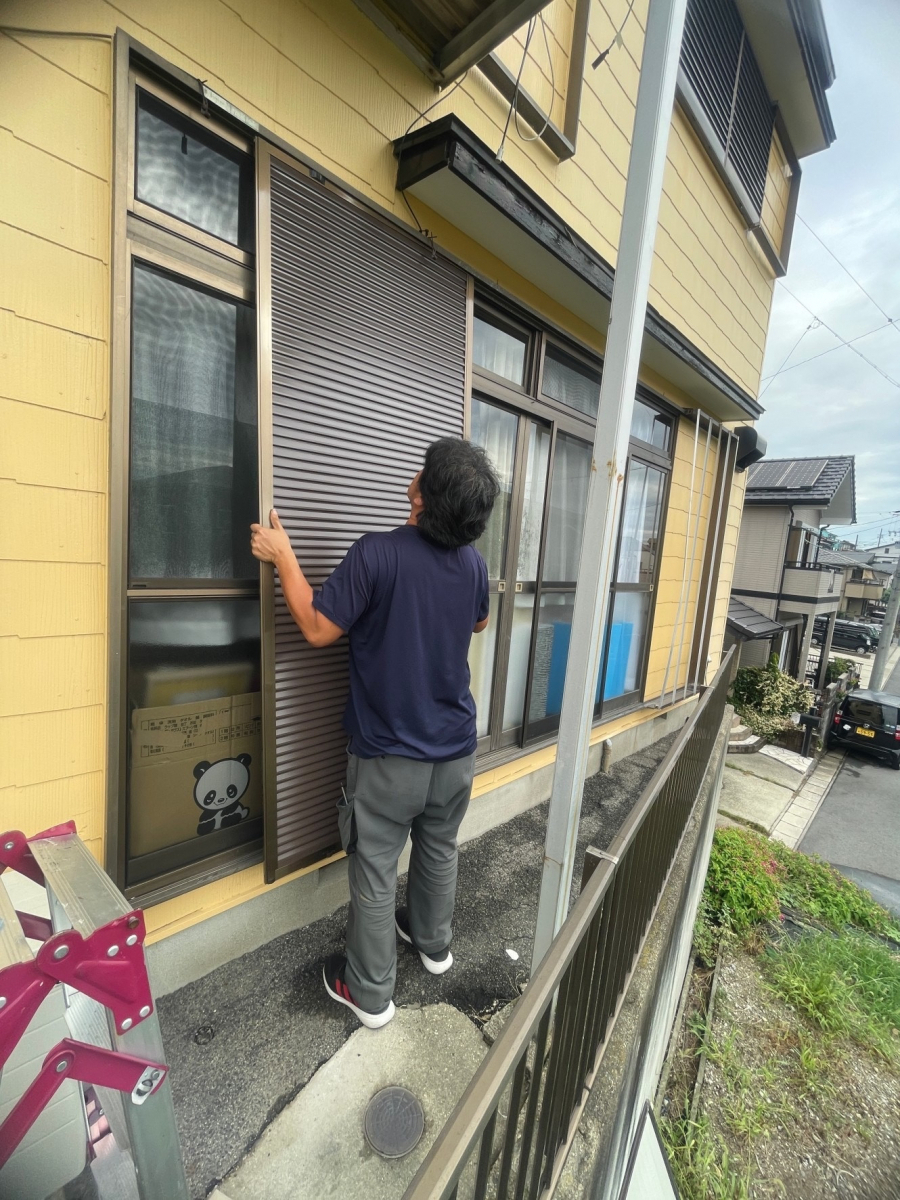 東名住建 守山の【尾張旭市】雨戸を交換して窓の防犯対策をしたい...の施工後の写真1