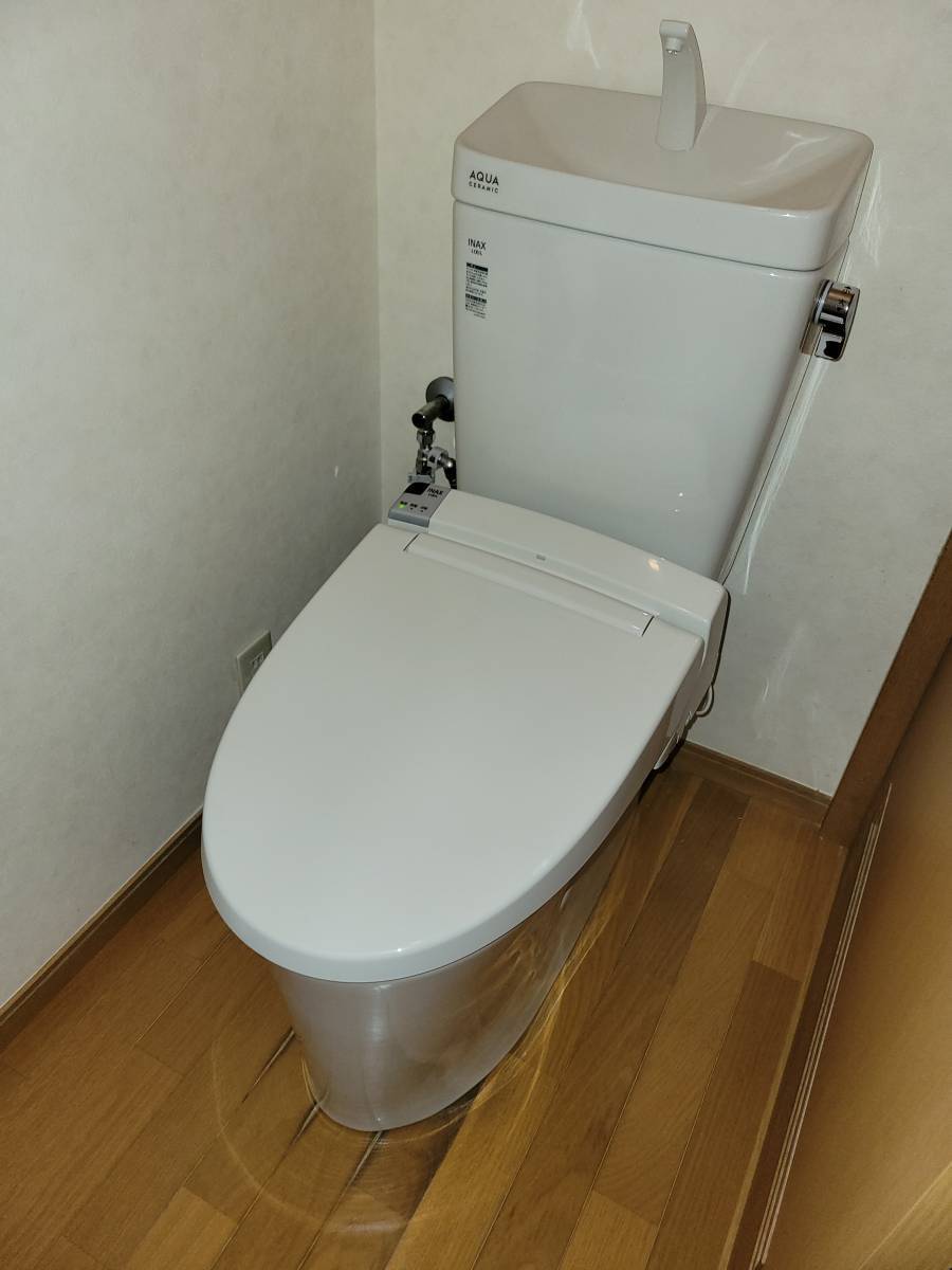 城北トーヨー住器のおトイレ交換工事の施工後の写真1