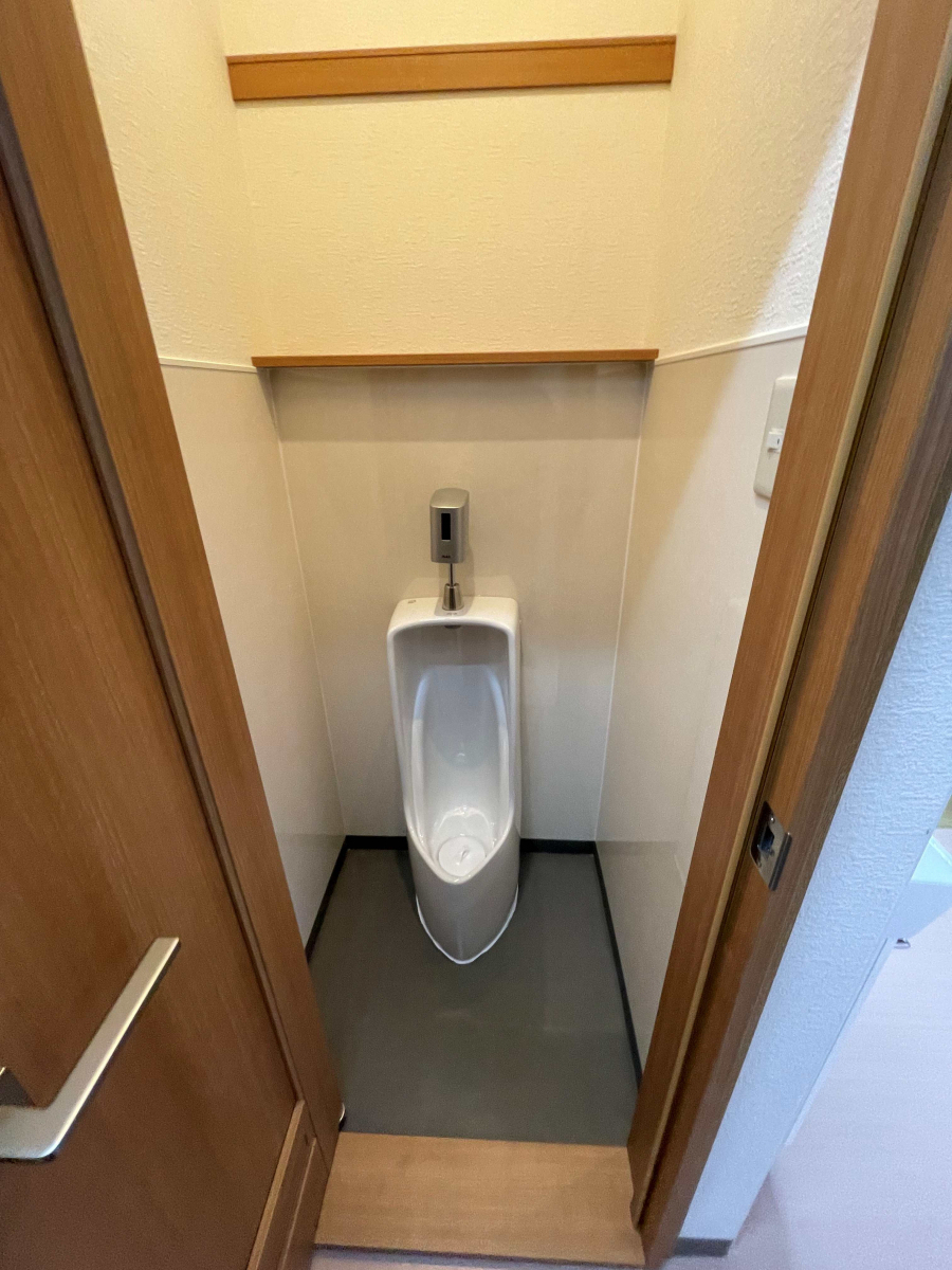 ウグイスヤトーヨー住器のトイレリフォームの施工後の写真1