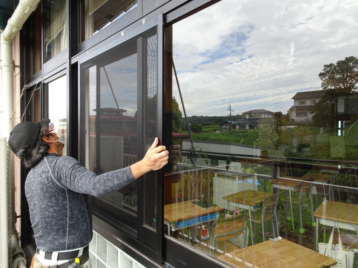 阿波屋商店の網戸が、ない所に新規網戸作成の施工後の写真1