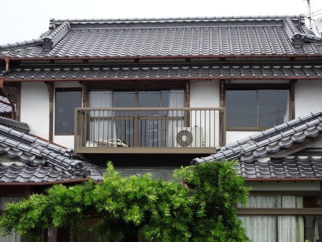 阿波屋商店のあなたの暮らしに合わせたバルコニーの活用法を見つけて、快適な生活を送ってみませんか？の施工前の写真1