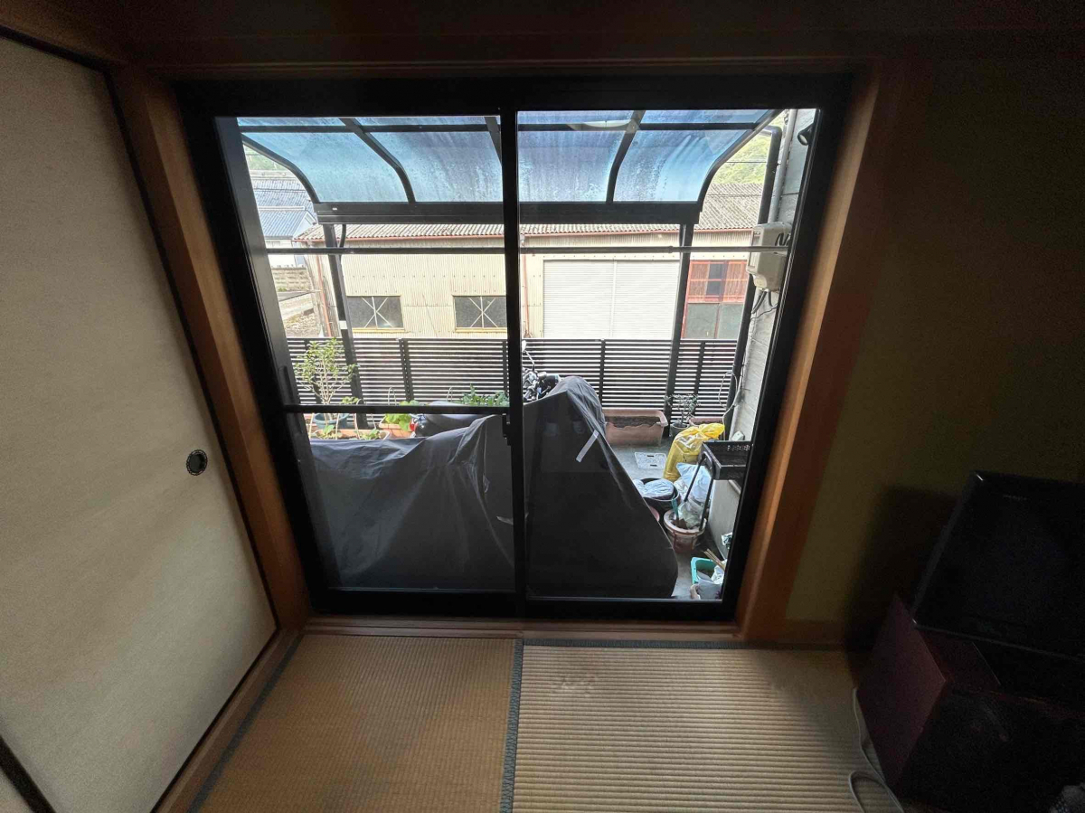 山本サッシ店 東紀州の[動画有]≪窓リノベ補助金活用≫”窓”寒く無いですか??～お部屋を温かく‼の施工前の写真3