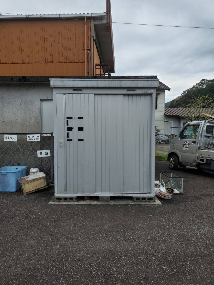 山本サッシ店 東紀州のイナバ物置の修理です‼︎ 《大末建設様現場》の施工後の写真2